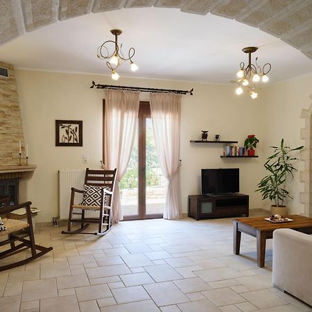 Ageri Traditional Villa Арьируполис Экстерьер фото